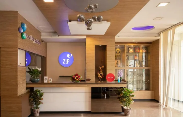 Соманур: Vits By Spree Hotels Le Pebble