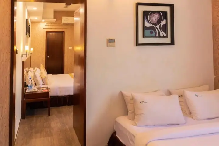 Соманур: Vits By Spree Hotels Le Pebble