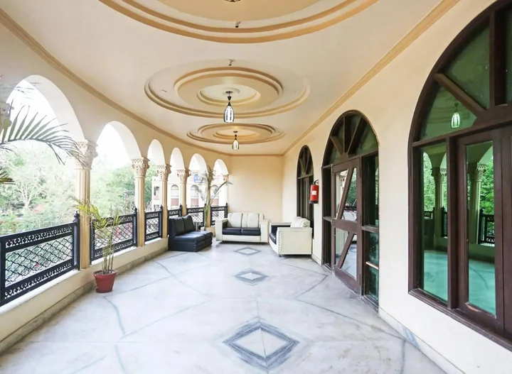 Агра: Optimum Tara Palace