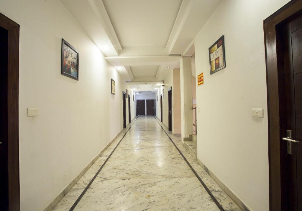 Агра: Optimum Tara Palace
