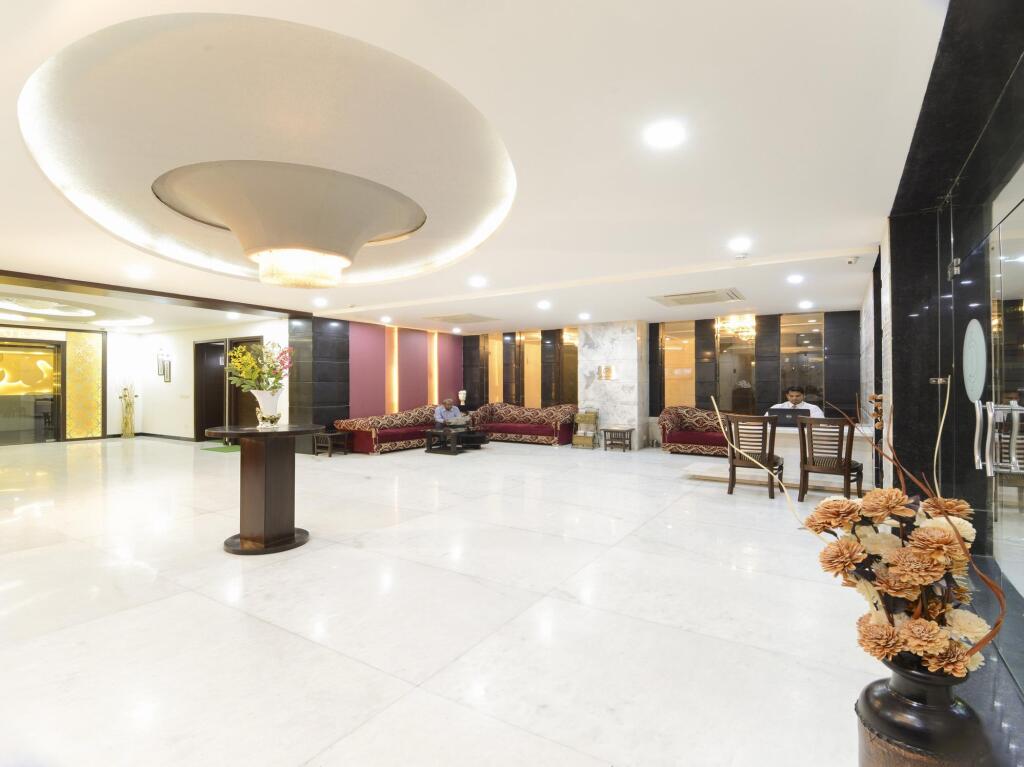 Агра: Hotel Crimson Palace