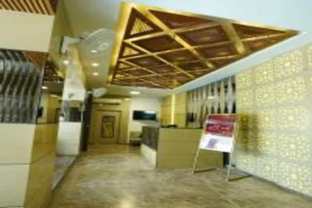 Кота: Hotel Surpin Palace