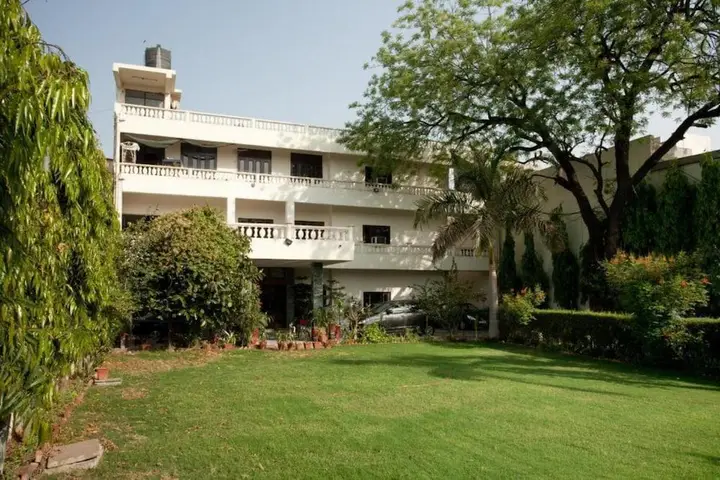 Hotel Surpin Palace — фото 3