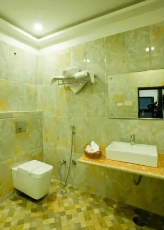 Кота: Hotel Surpin Palace
