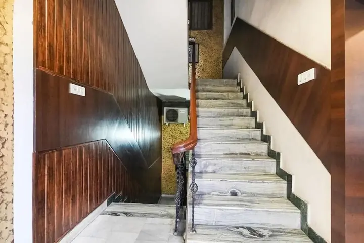 Кота: Hotel Surpin Palace