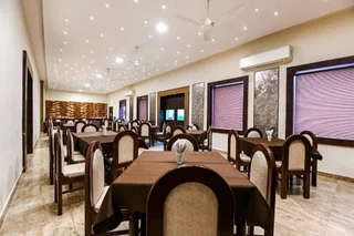 Кота: Hotel Surpin Palace
