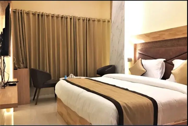 Кота: Hotel Bharat