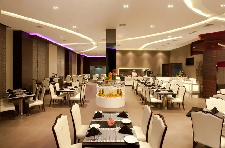 Салем: Grand Estancia