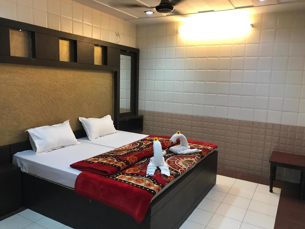 Hotel Sheela — фото 1