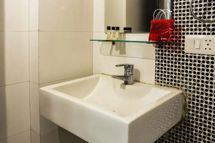 Нью-Дели: Capital O 980 Hotel Ramhan