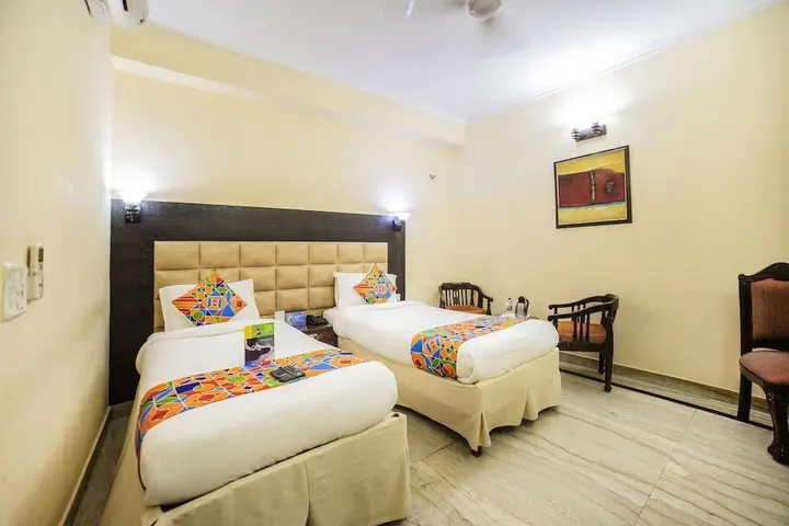 Нью-Дели: Hotel Conclave Comfort
