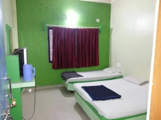 Ширди: Hotel Om Sai