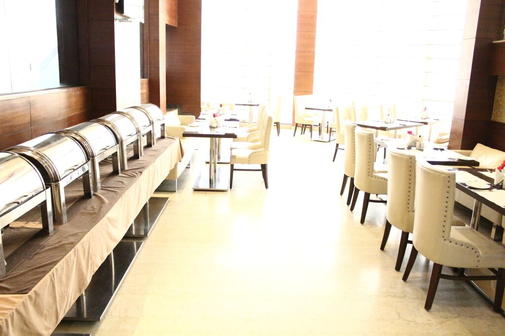 Катра: The Altruist AMR Hotel