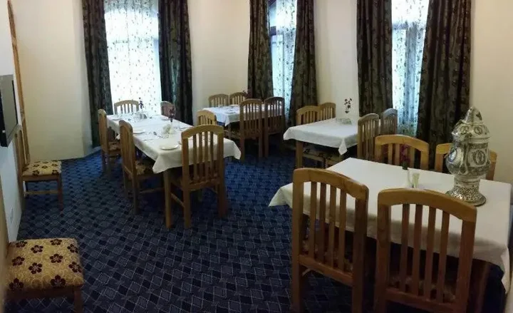 Шринагар: Hotel Harwan Resorts