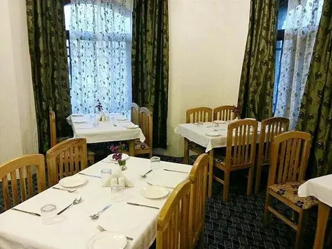Шринагар: Hotel Harwan Resorts
