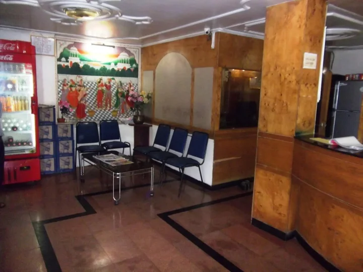 Пимпри-Чинчвад: Hotel Bhola