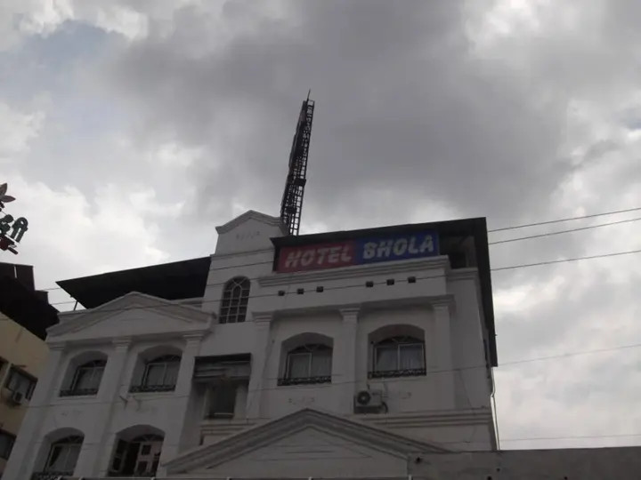 Пимпри-Чинчвад: Hotel Bhola