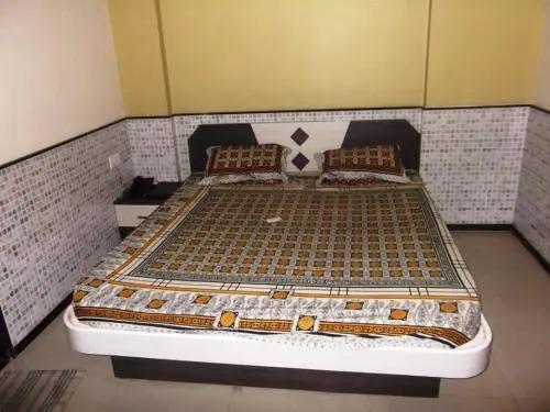 Пуна: Hotel Raj
