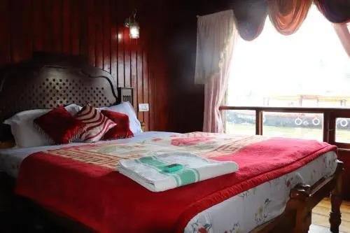 Кумараком: Shivaganga Houseboat