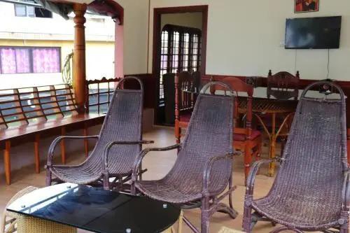 Кумараком: Shivaganga Houseboat