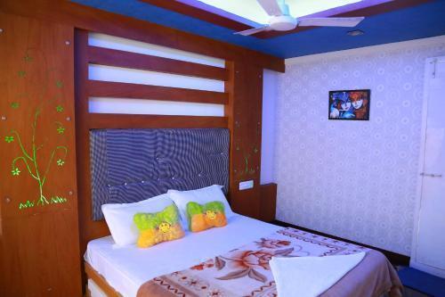 Кумараком: Sreekrishna Houseboat