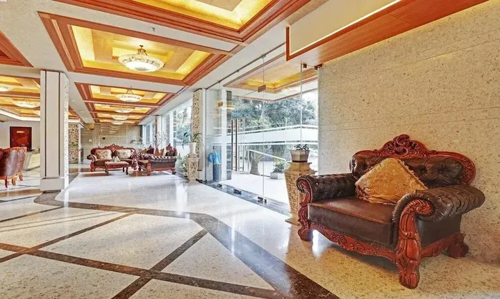 Чирайнкижу: Hotel Vakkom Palazzo