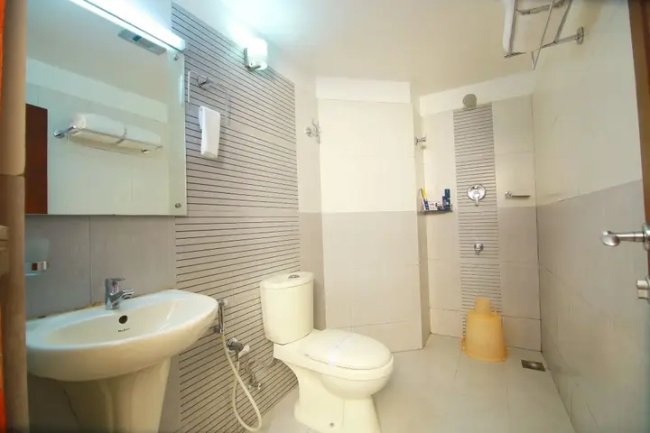Султан-Батери: Hotel Great Jubliee