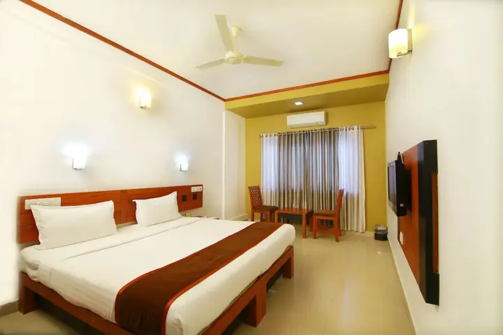 Султан-Батери: Hotel Great Jubliee