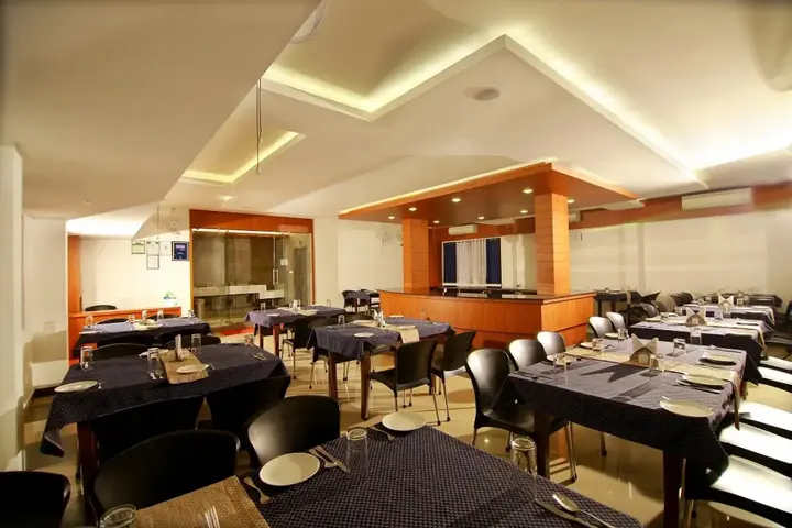 Султан-Батери: Hotel Great Jubliee