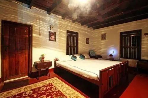 Нилесварам: Thalathoor Heritage