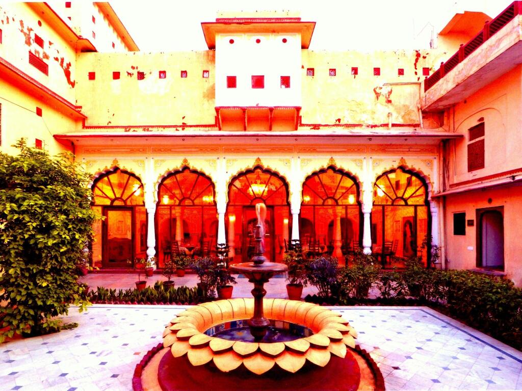 Джайпур: Karnot Mahal
