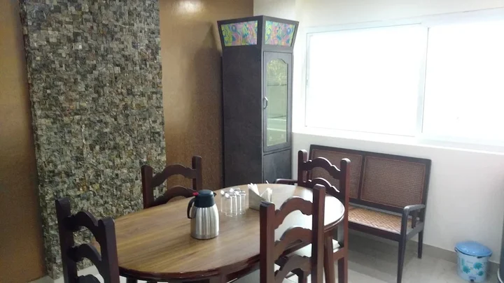 Бангалор: Lake Habitat Serviced Apartments