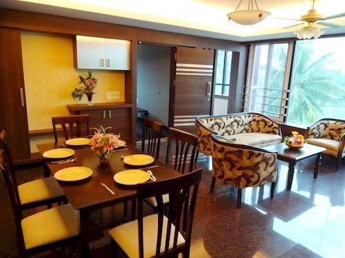 Бангалор: Lake Habitat Serviced Apartments