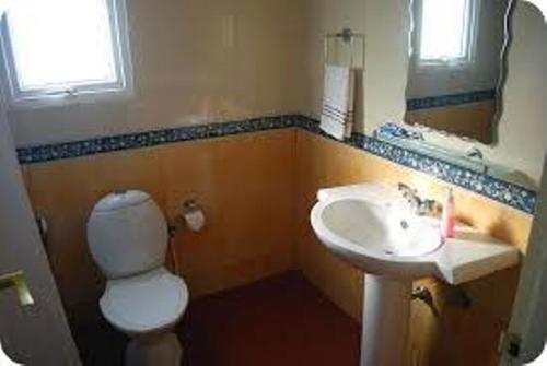 Бангалор: Lake Habitat Serviced Apartments