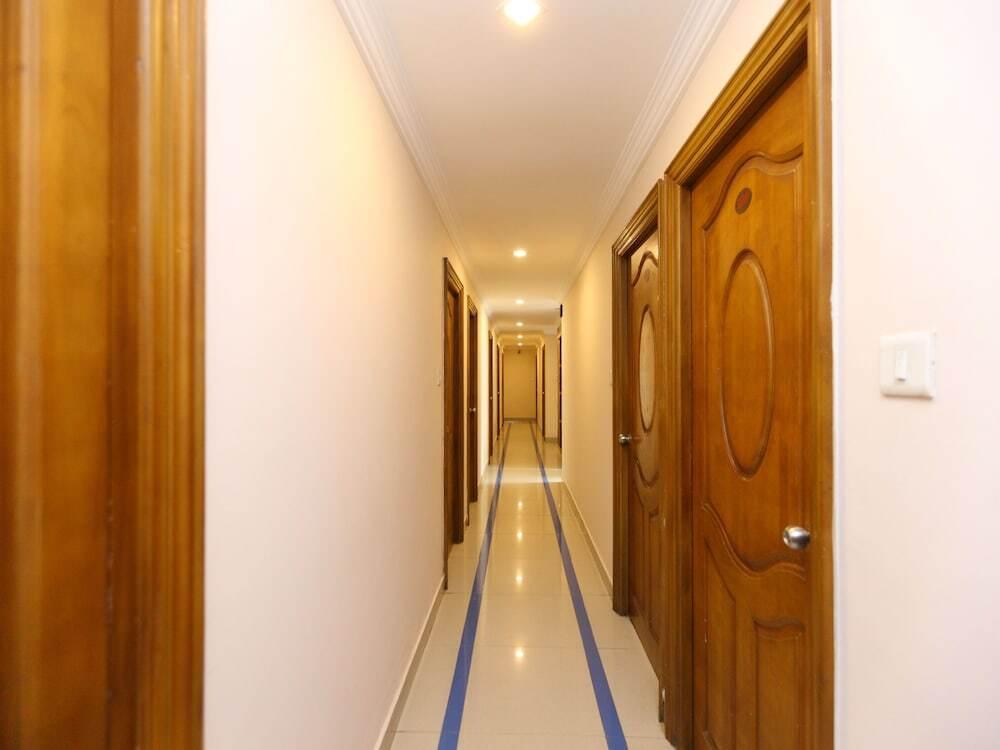 Ченнаи: OYO 15963 City Manor
