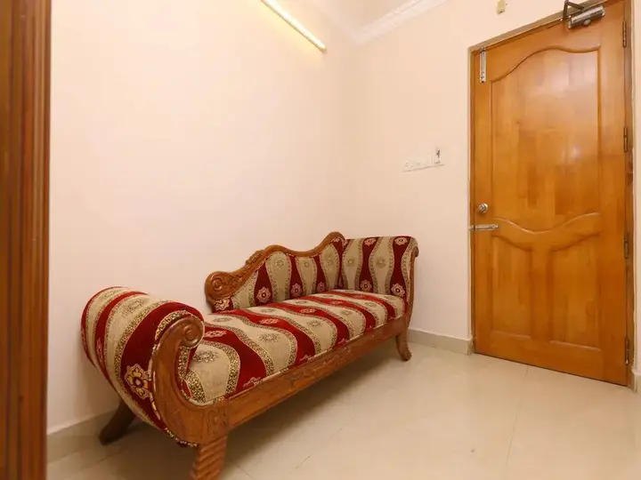 Ченнаи: OYO 15963 City Manor