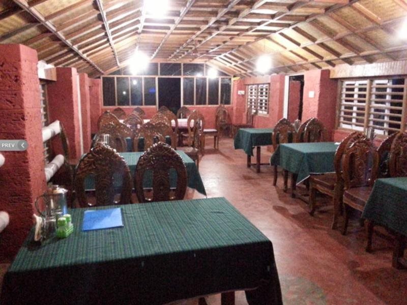 Карвар: Majali Beach Resorts