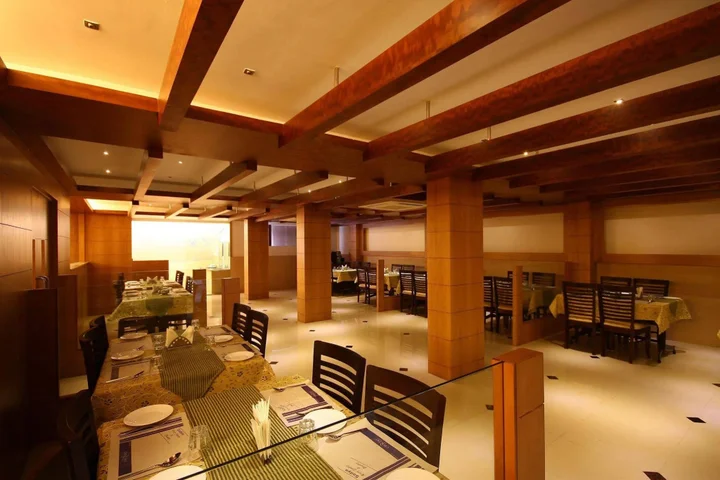 Сриперумбудур: Hotel Crescent Crest Sriperumbudur