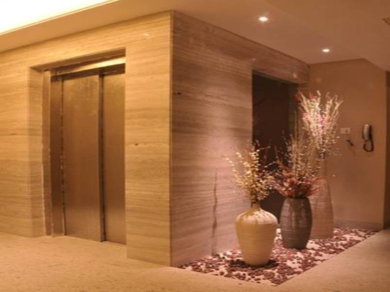 Пуна: JM Four Hotel