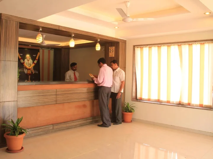 Ширди: Hotel Sai Gurusthan