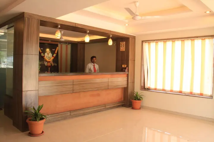 Ширди: Hotel Sai Gurusthan