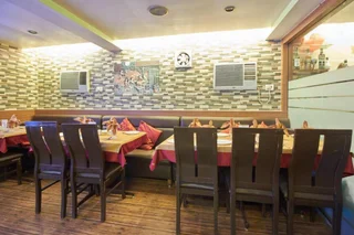 Тхане: Hotel Ratna Palace Residency