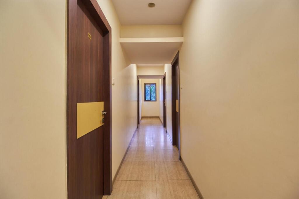Тхане: Hotel Ratna Palace Residency