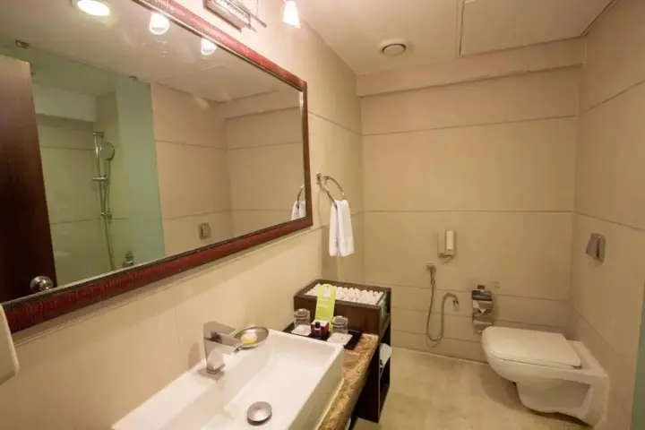Бхаруч: Regenta Central Harimangla