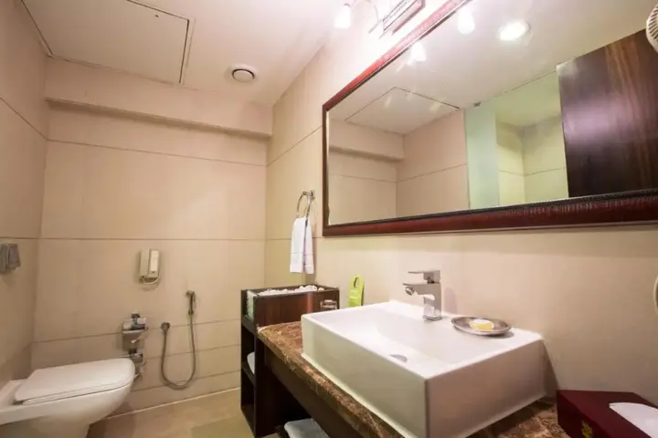 Бхаруч: Regenta Central Harimangla