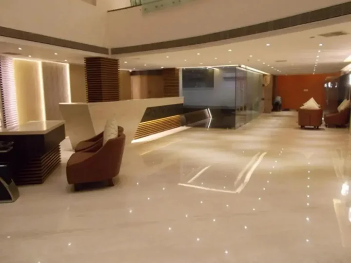 Бхаруч: Regenta Central Harimangla