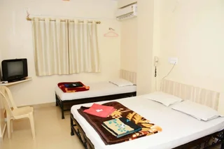 Ширди: Hotel Sai Snehal