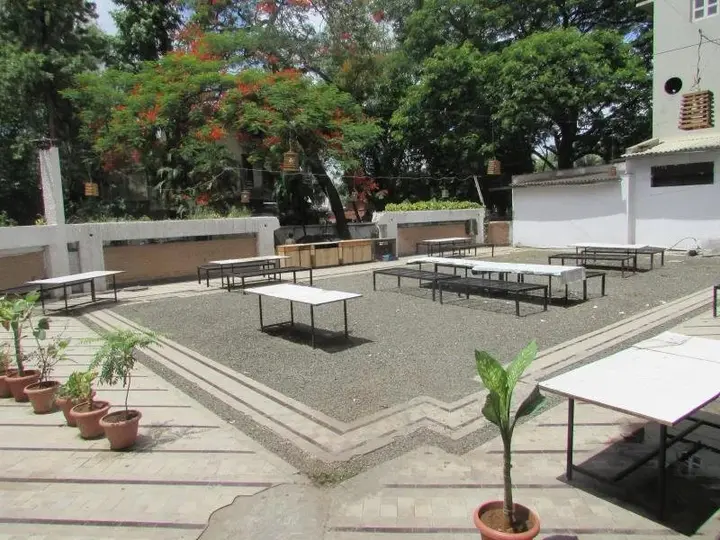 Нашик: Dwarka Hotel