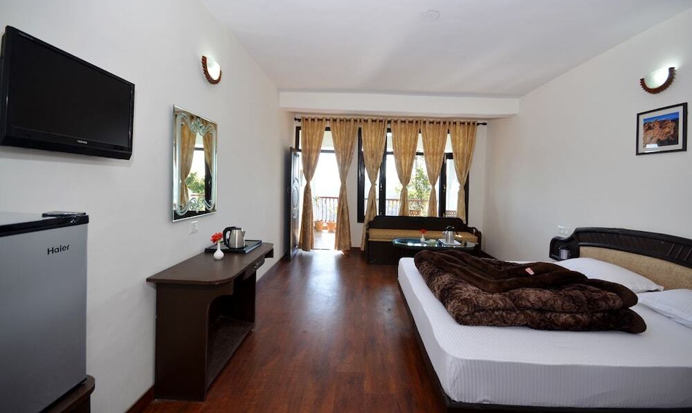 Наинитал: Green Oak Resort