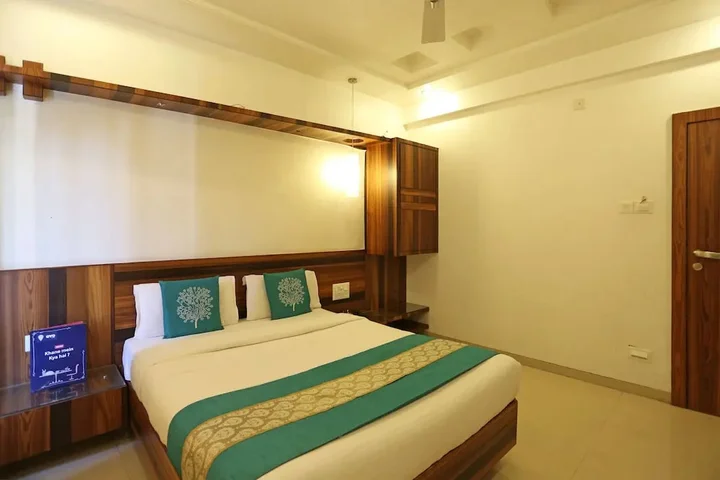 Ширди: Hotel Satyan Inn